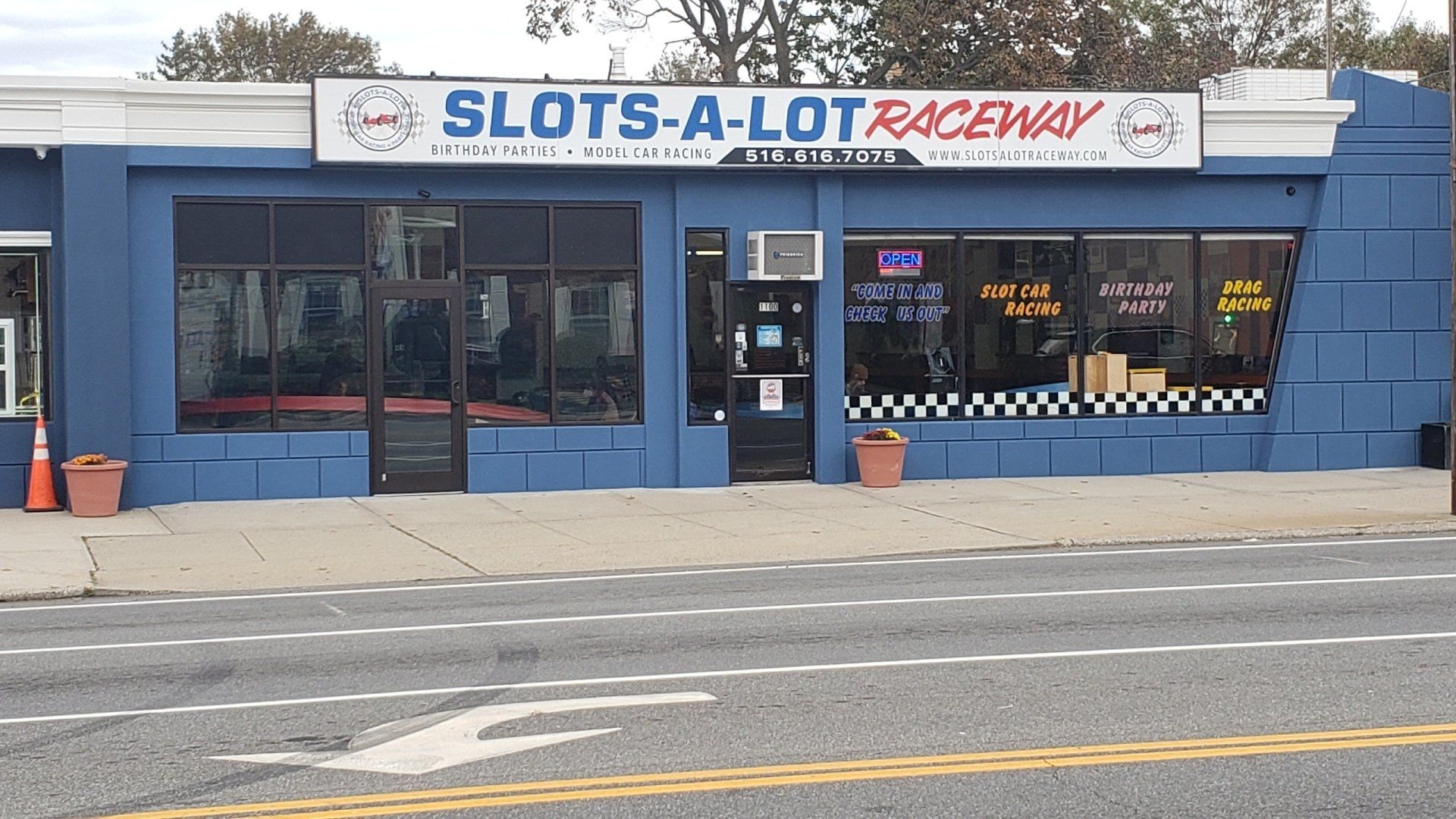 Slot Car Racing Gallery | STEM Activities & More | Slots-A-Lot Raceway